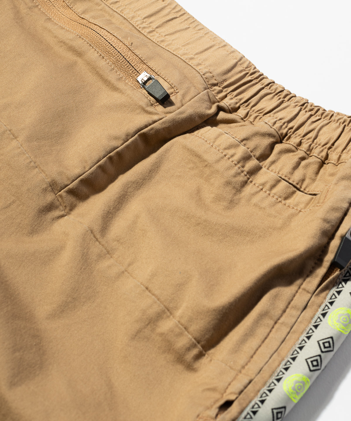 HELIO MULTI RUN SHORT- Khaki